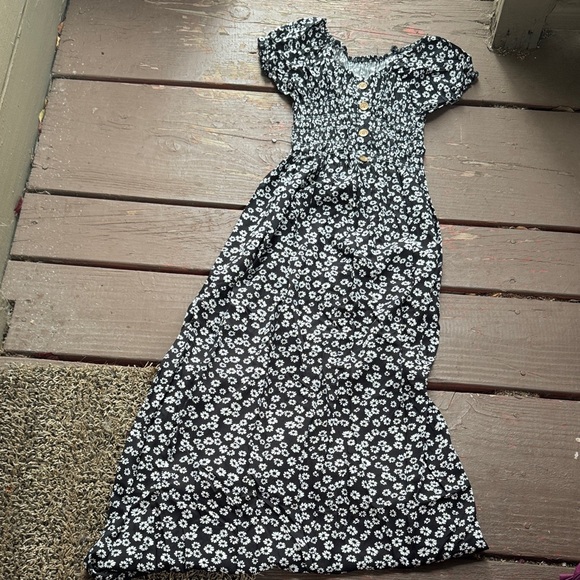 Floral Black and White Maxi Dress - Picture 1 of 1